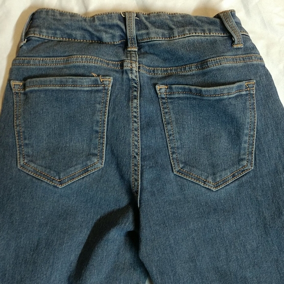 Jean - Picture 3 of 3